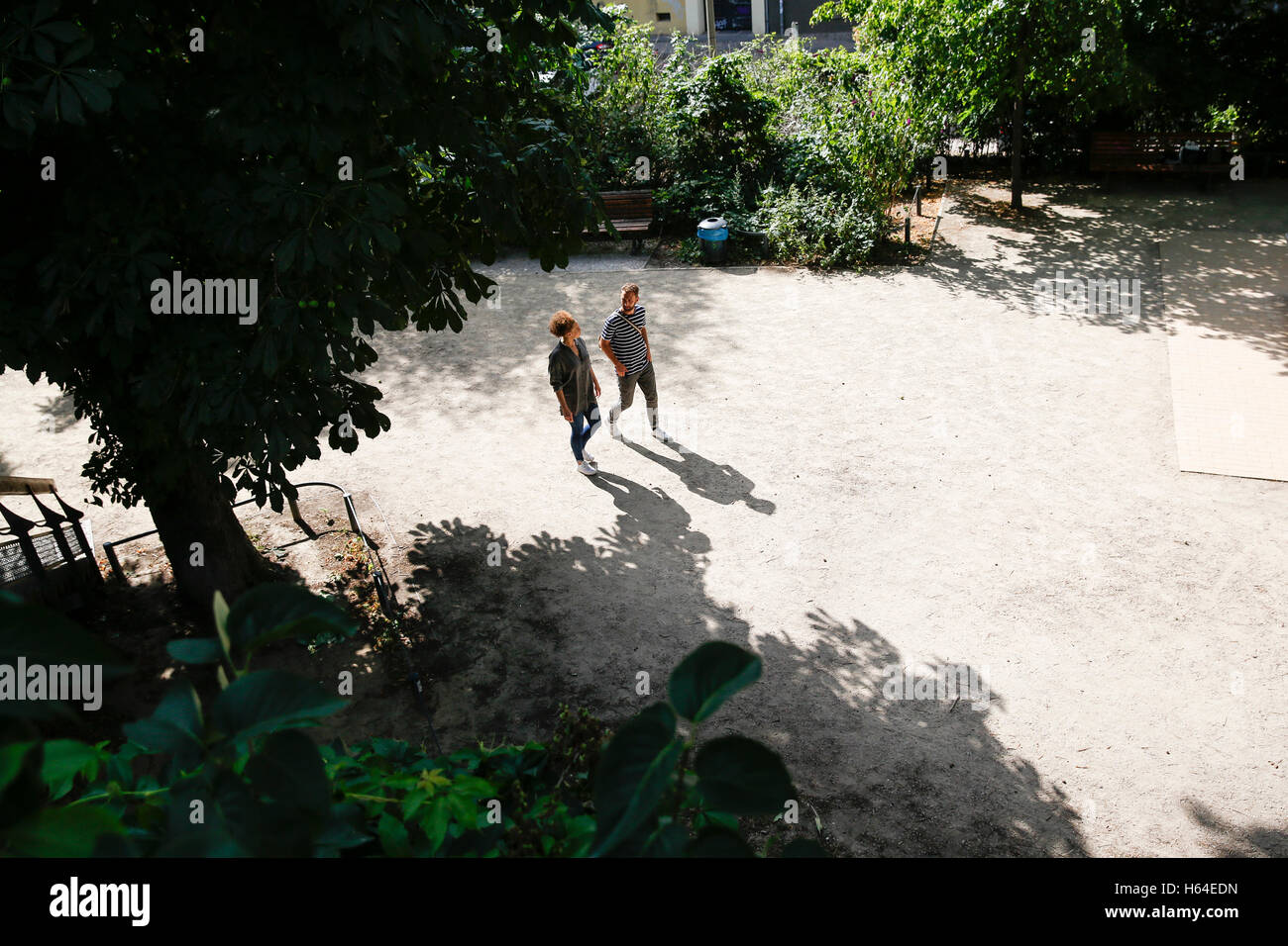 Two people walking birds eye view hi-res stock photography and images ...