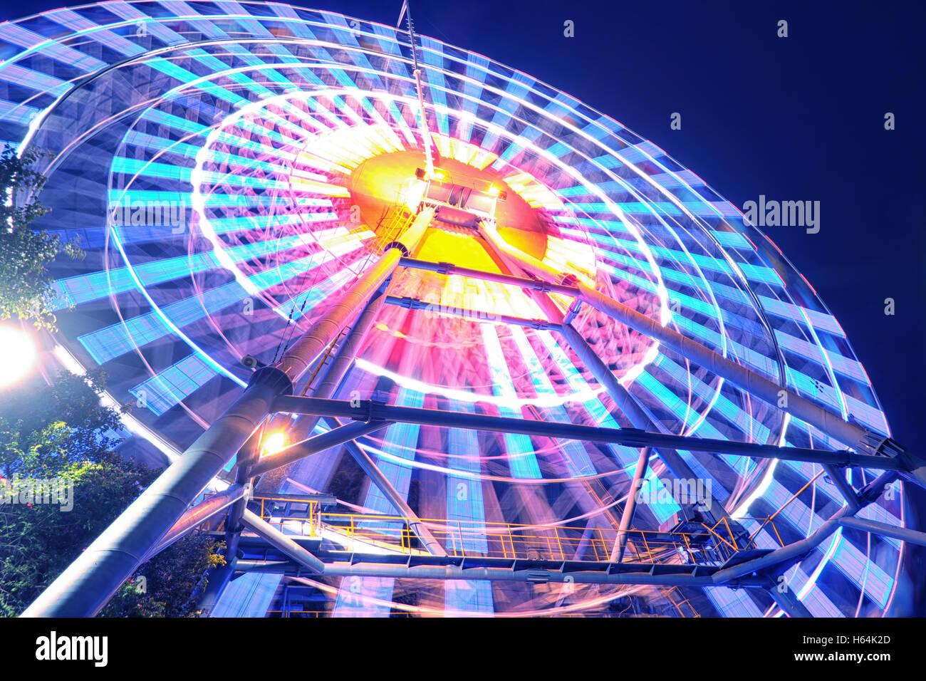 Ferris wheel park hi-res stock photography and images - Alamy