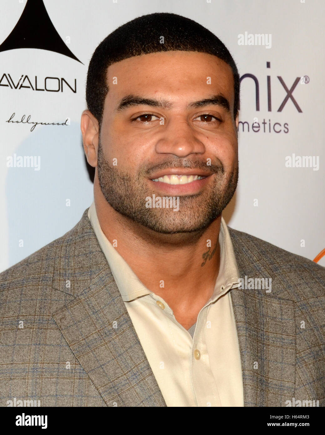 Shawne Merriman attends the Get Lucky for Lupus LA Celebrity Poker