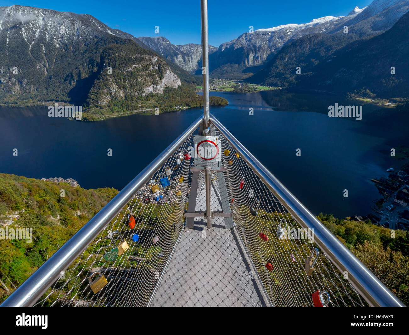 Hallstatt austria skywalk hi-res stock photography and images - Alamy
