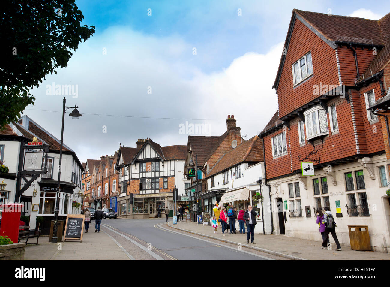 Lyndhurst, large village and civil parish situated in the New Forest