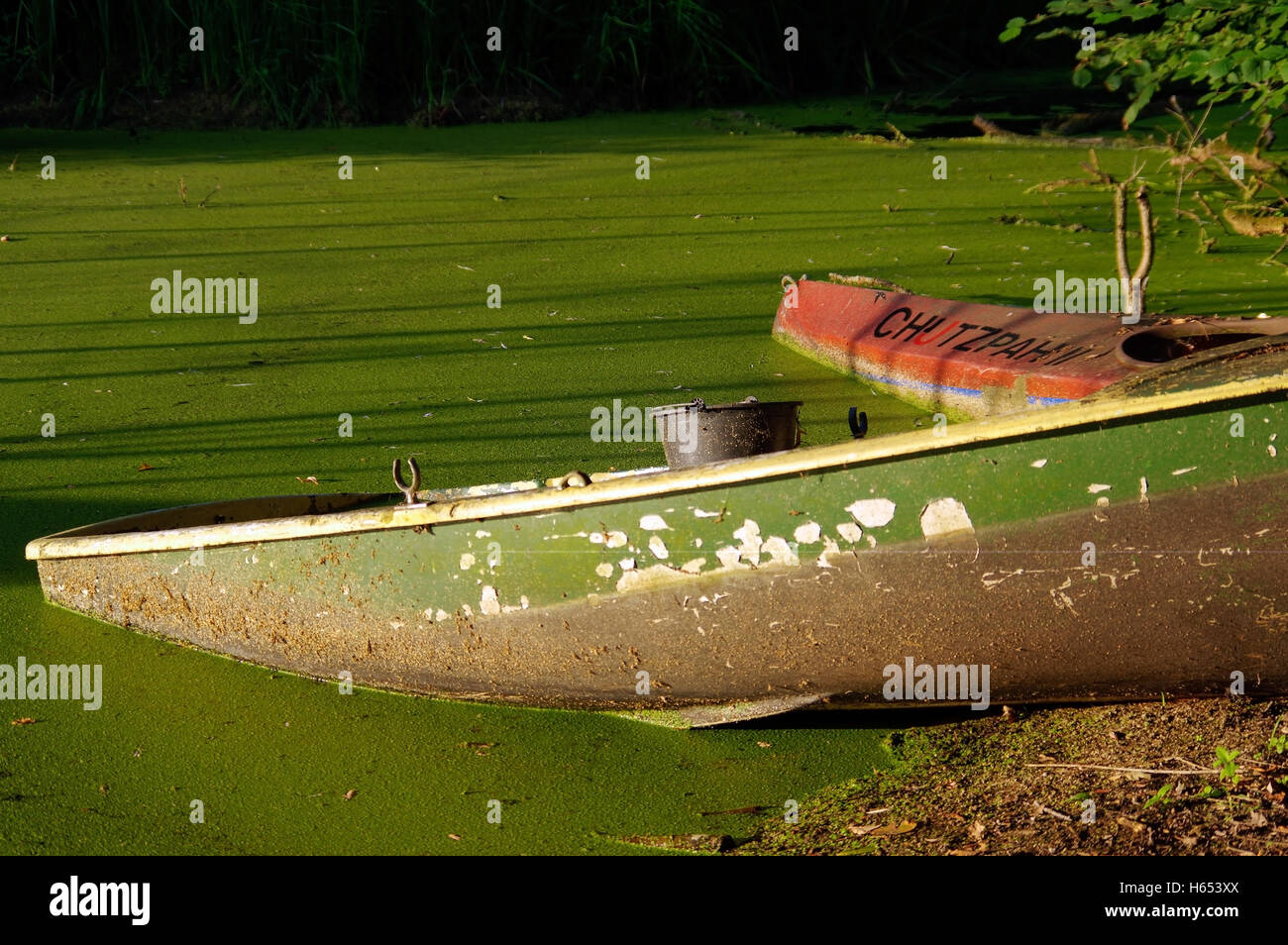 Submerged Boat High Resolution Stock Photography and Images Alamy