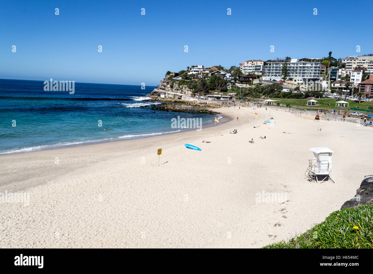 Bondi to Coogee walk is 6 km long located in Sydneys eastern suburbs