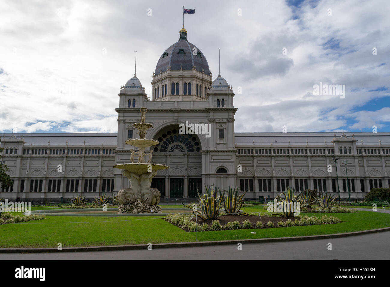 Melbourne has been named the most livable city in the world for 6 years in a raw (2016) Stock Photo