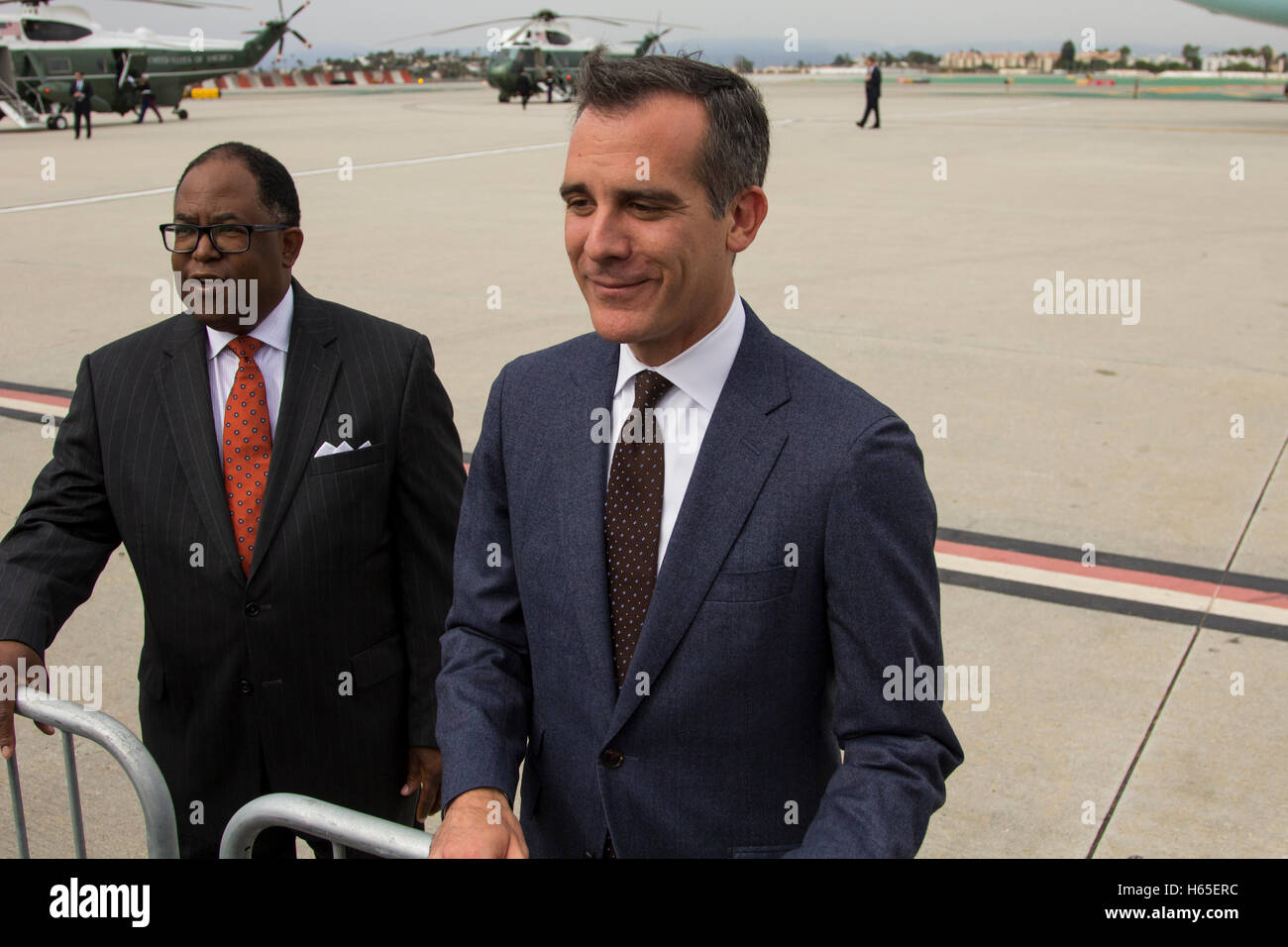 Los Angeles, USA. 24th Oct, 2016. (L-R) Supervisor Mark Ridley-Thomas and Los Angeles Mayor Eric Garcetti at LAX International Airport on October 24, 2016 in Los Angeles, California. Credit:  The Photo Access/Alamy Live News Stock Photo