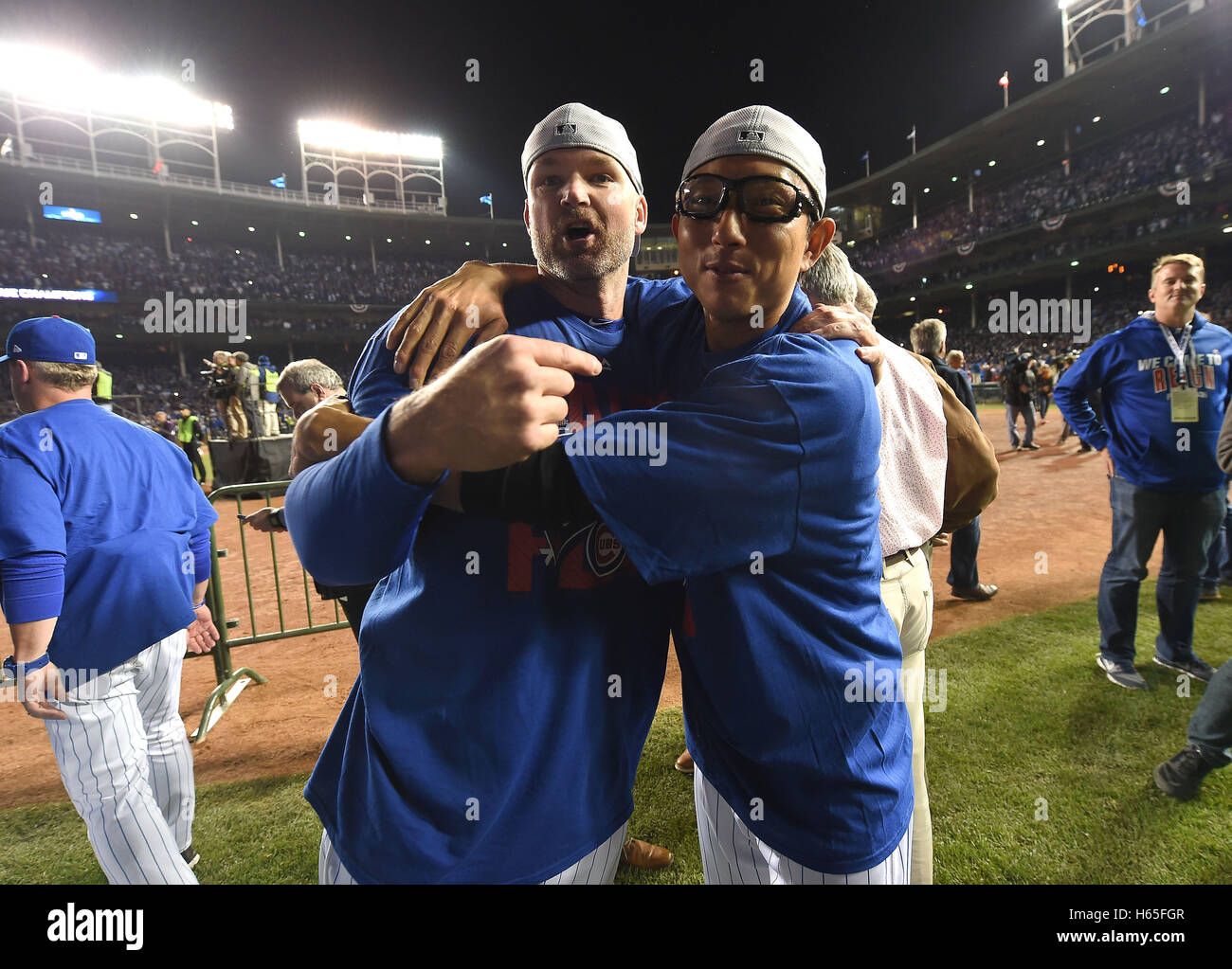 the World Series against the Cleveland Indians. 22nd Oct, 2016. (L-R) David  Ross, Munenori Kawasaki (Cubs), OCTOBER 22, 2016 - MLB : Chicago Cubs  shortstop Munenori Kawasaki celebrate with his teammate after
