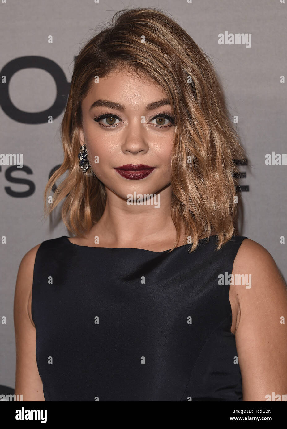LOS ANGELES - OCTOBER 24: Sarah Hyland at the 2nd Annual InStyle Awards