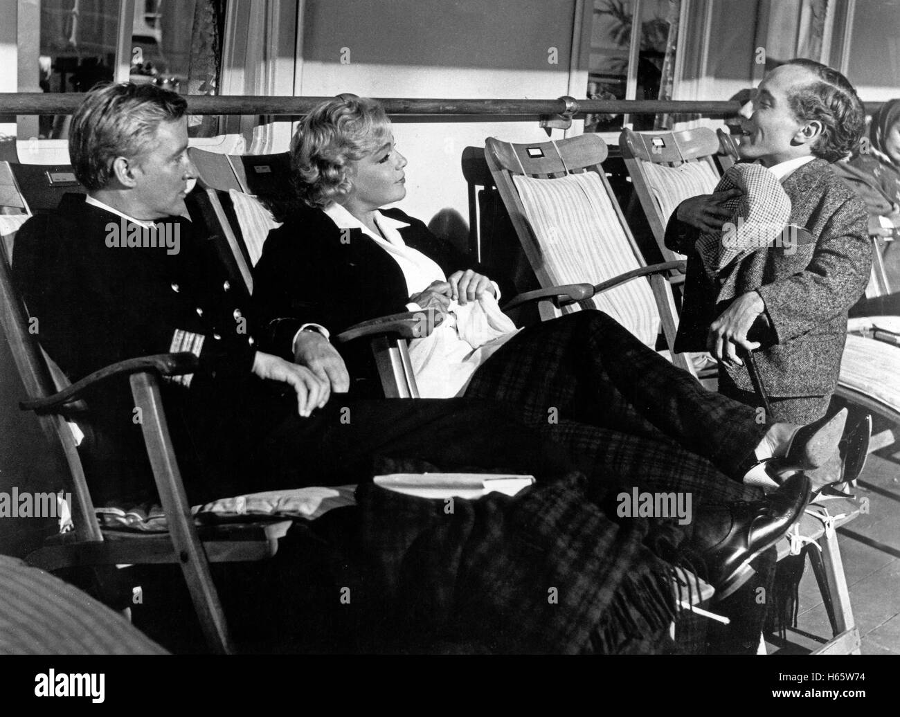 Ship Of Fools, aka: Das Narrenschiff, USA 1965, Regie: Stanley Kramer, Darsteller: Oskar Werner, Simone Signoret, Michael Dunn Stock Photo