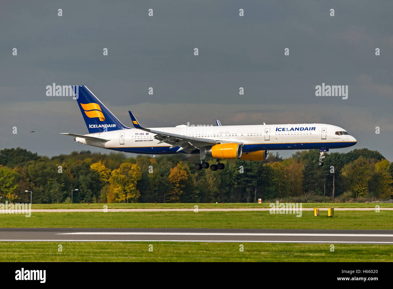 TF-ISS Icelandair Boeing 757-223 Manchester Airport England Uk. arrivals. Stock Photo