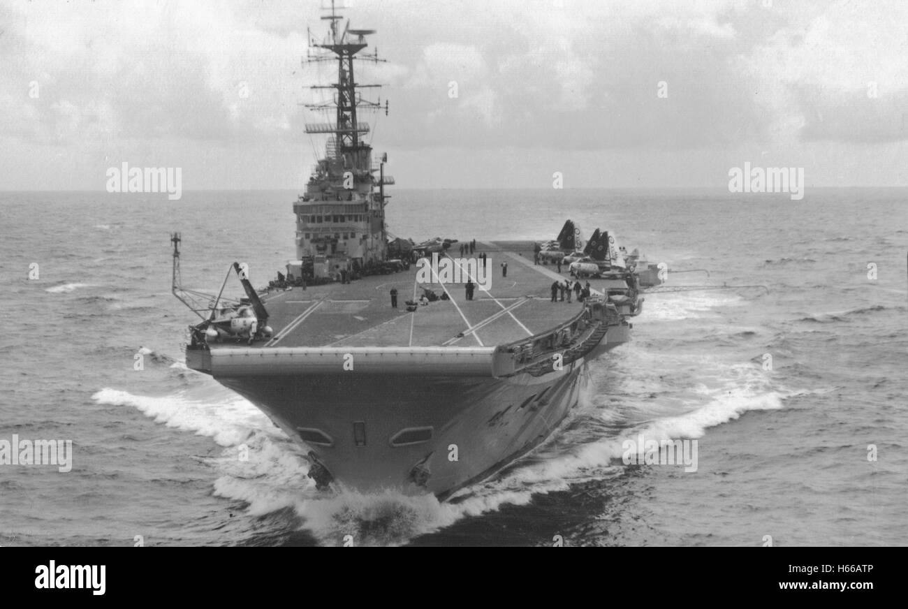 Aircraft carrier warship Black and White Stock Photos & Images - Alamy