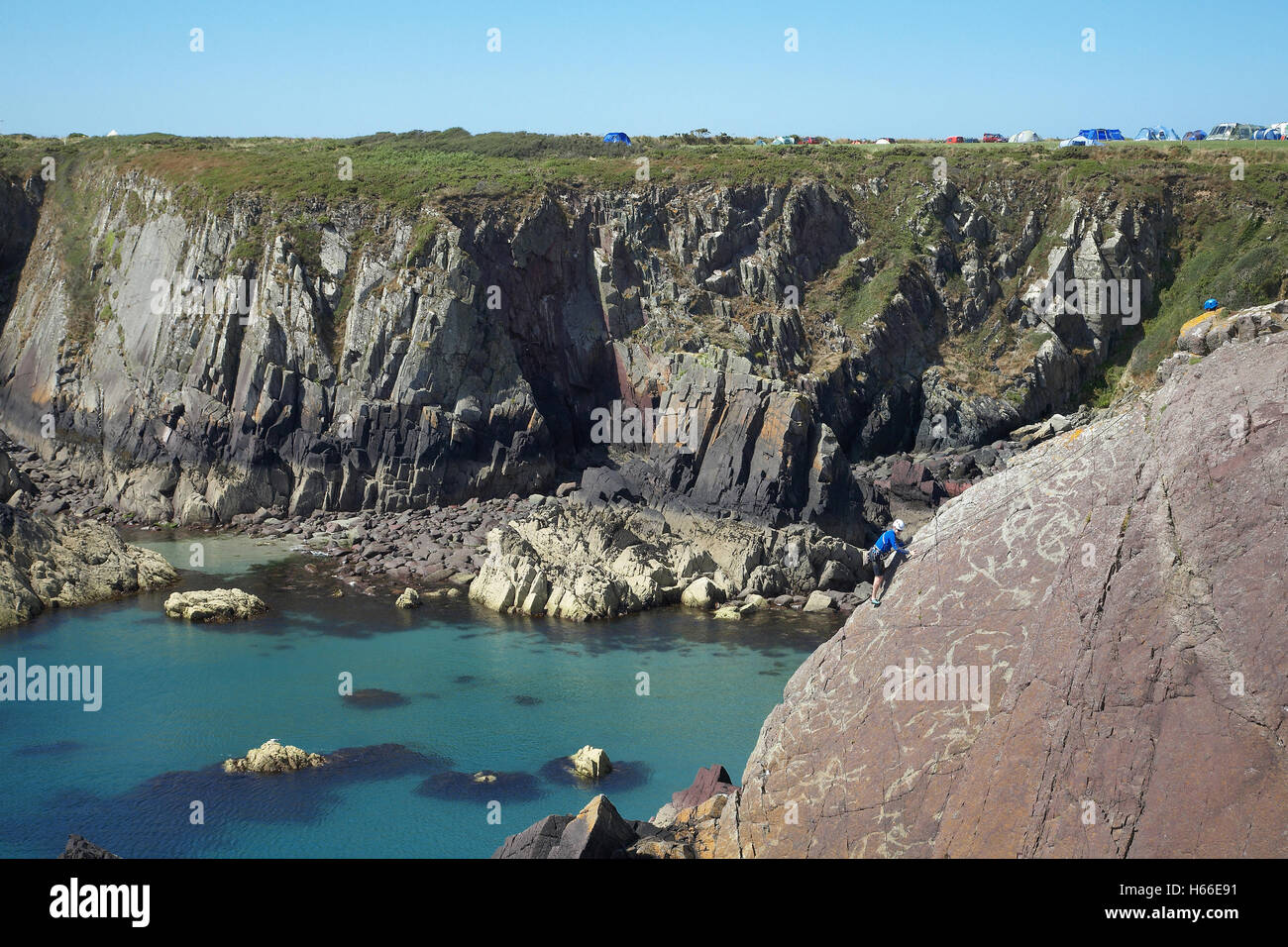 Rock climbing uk hires stock photography and images Alamy