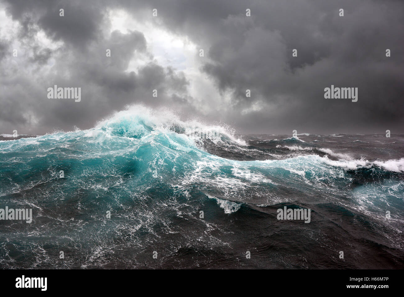 Sea wave during storm in north part of Atlantic ocean Stock Photo - Alamy