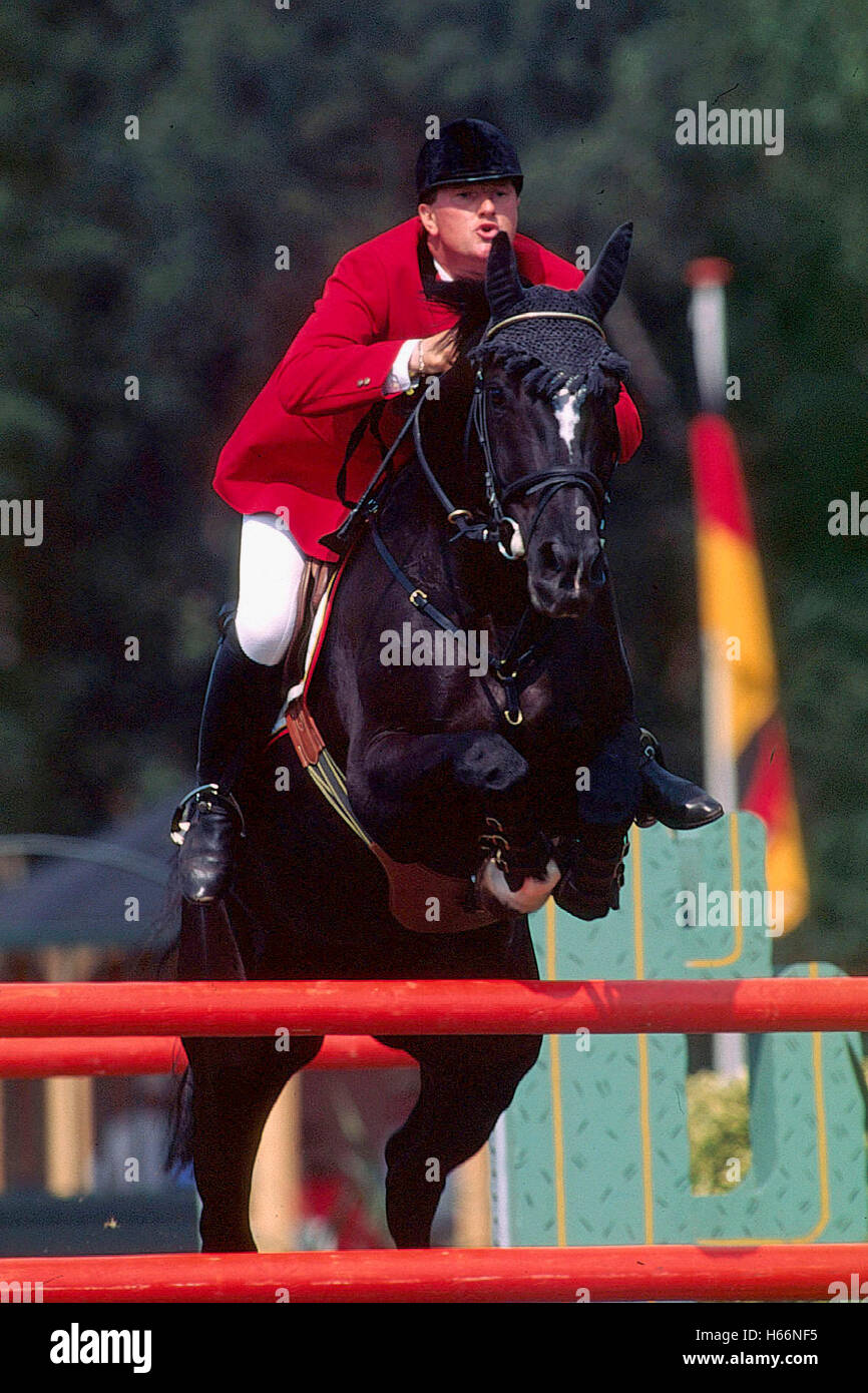CSI Valkenswaard, August 1997, Jan Tops (NED) riding Top Gun La Silla