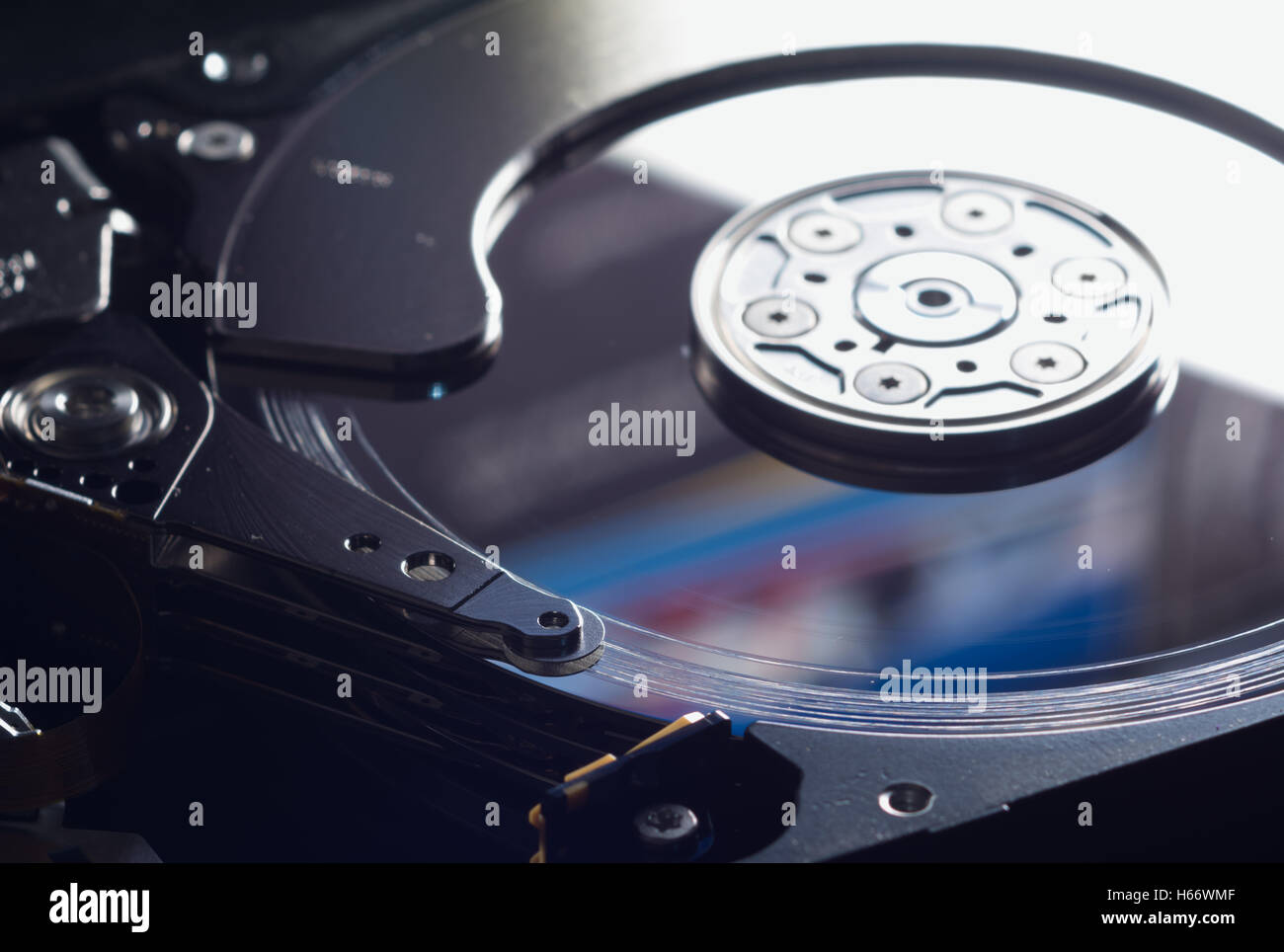 Unrecoverable Head Crash Damage on Modern Hard Drive Surface Stock