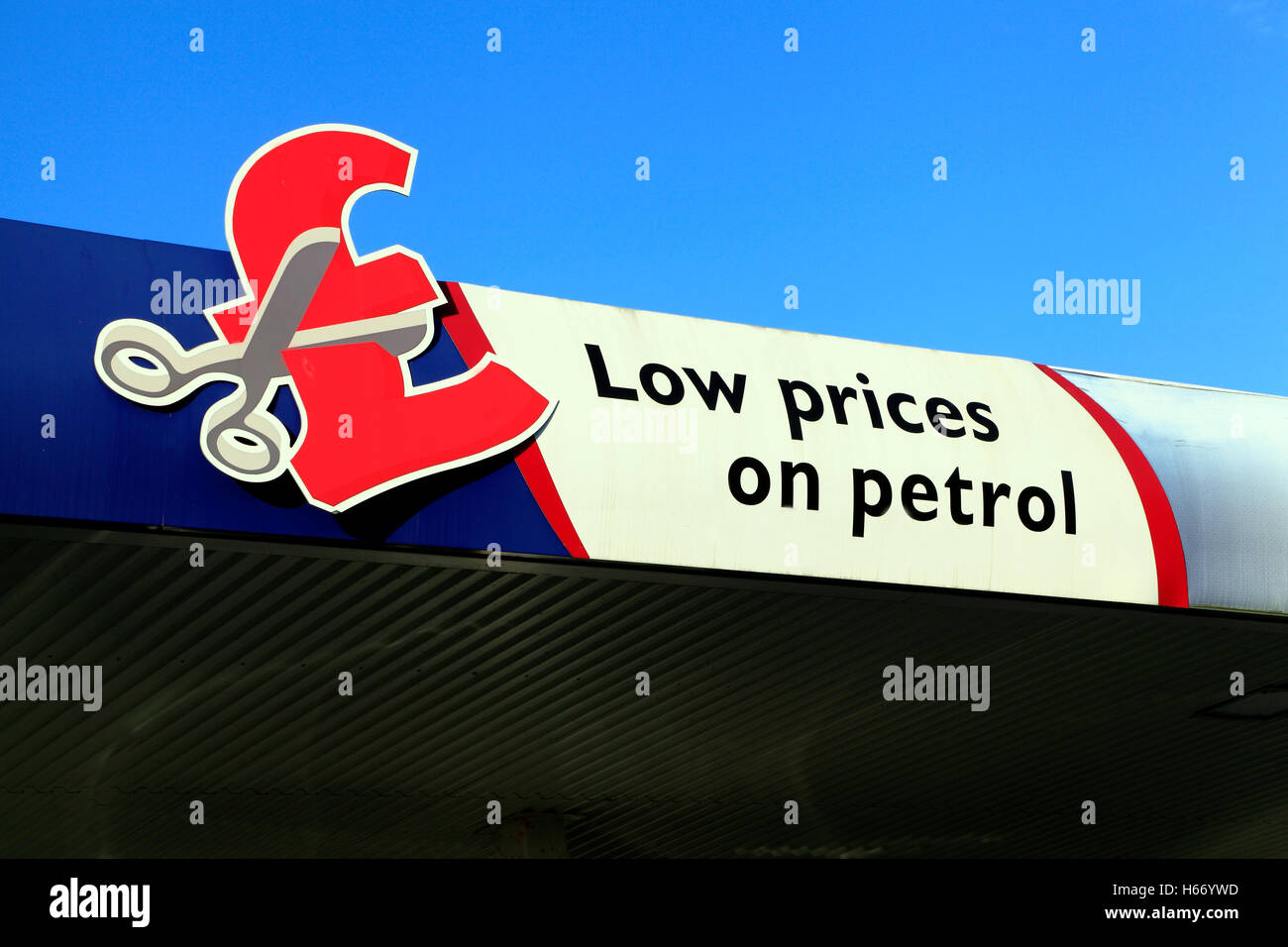 Fuel petrol stations hires stock photography and images Alamy