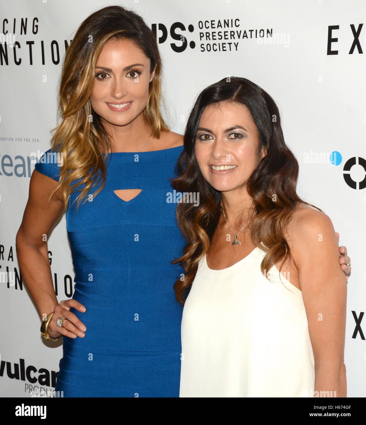 Katie Cleary and Leilani Munter arrives at the Los Angeles premiere of the Discovery Channel's 'Racing Extinction' in West Hollywood Stock Photo