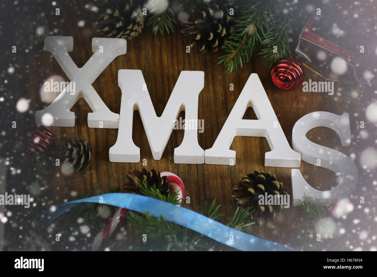 xmas background tree wood ribbon Stock Photo - Alamy