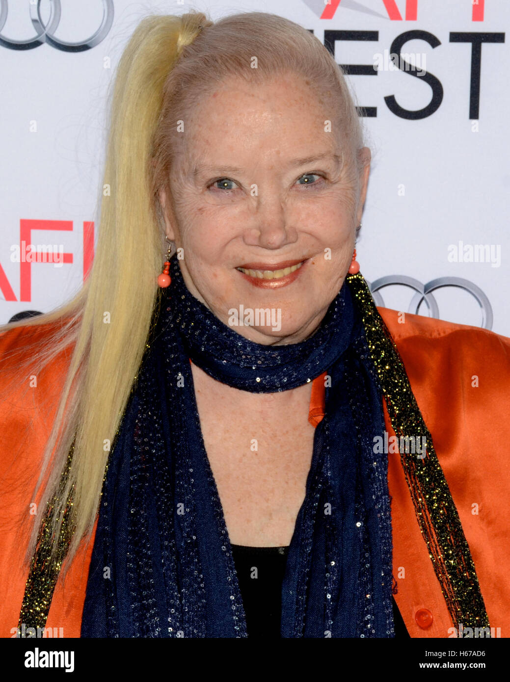 Sally kirkland hi-res stock photography and images - Alamy