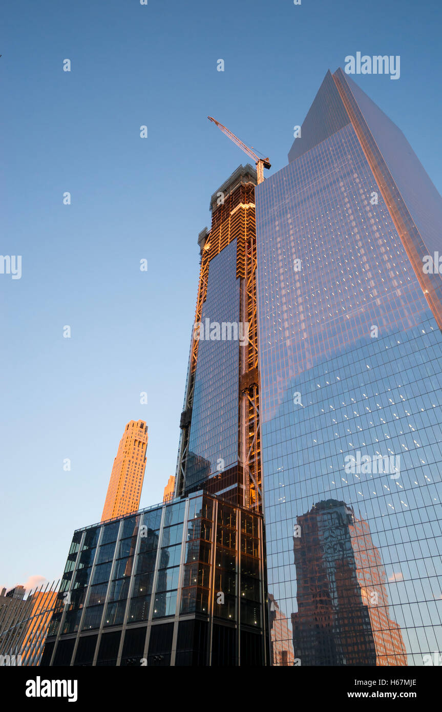 Under construction nyc hi-res stock photography and images - Alamy