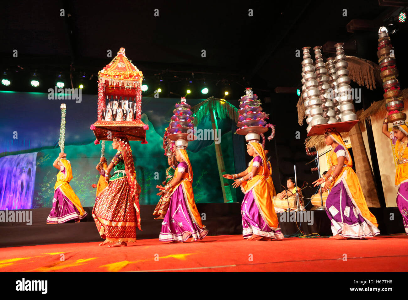 Panihari Dance or Beda Dance, Gujrat, India Stock Photo