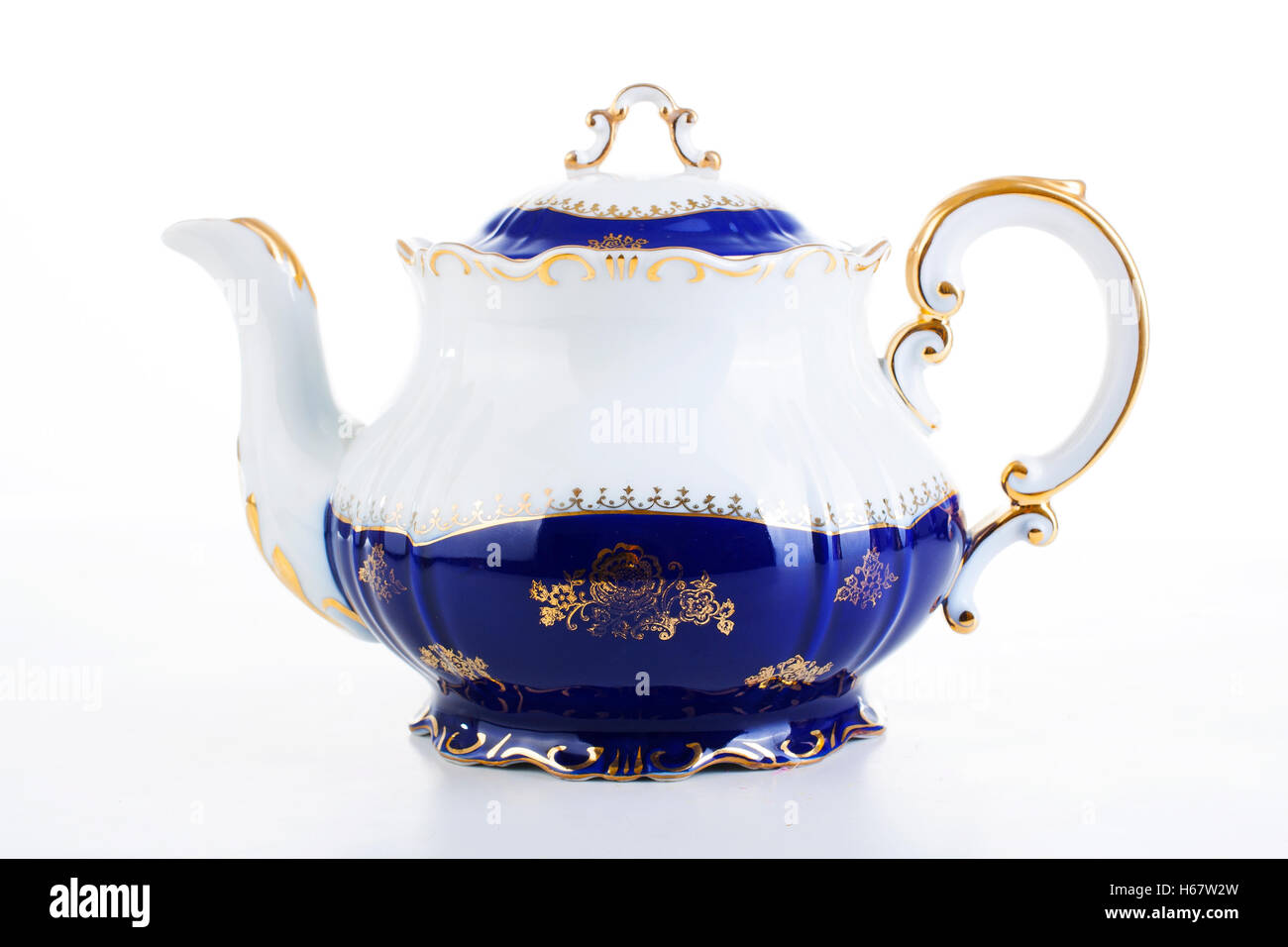 hungarian,porcelain,ceramic,famous,teapot,tea bowl,sugar,bowl,cutlery