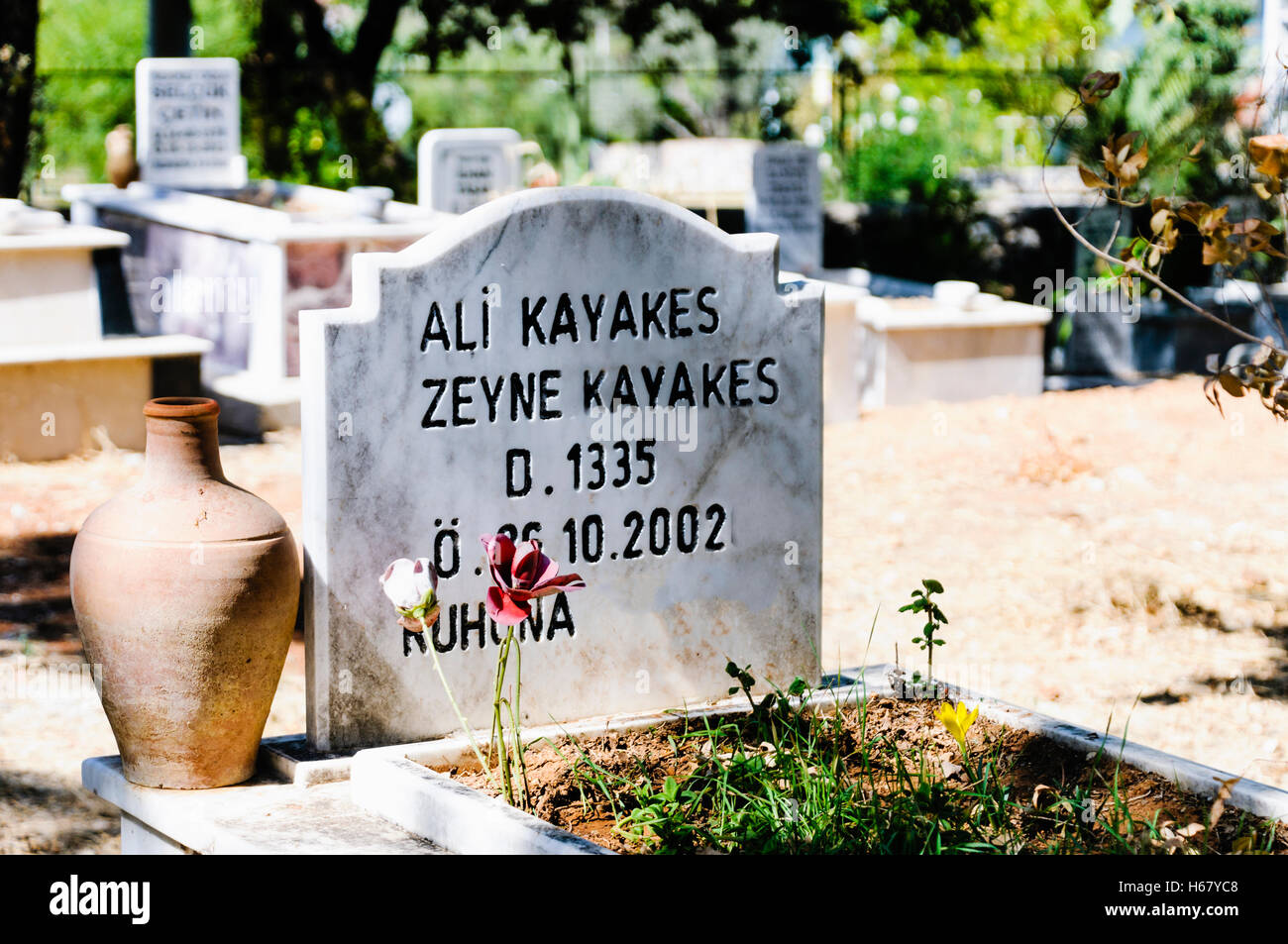 Islamic graves hires stock photography and images Alamy