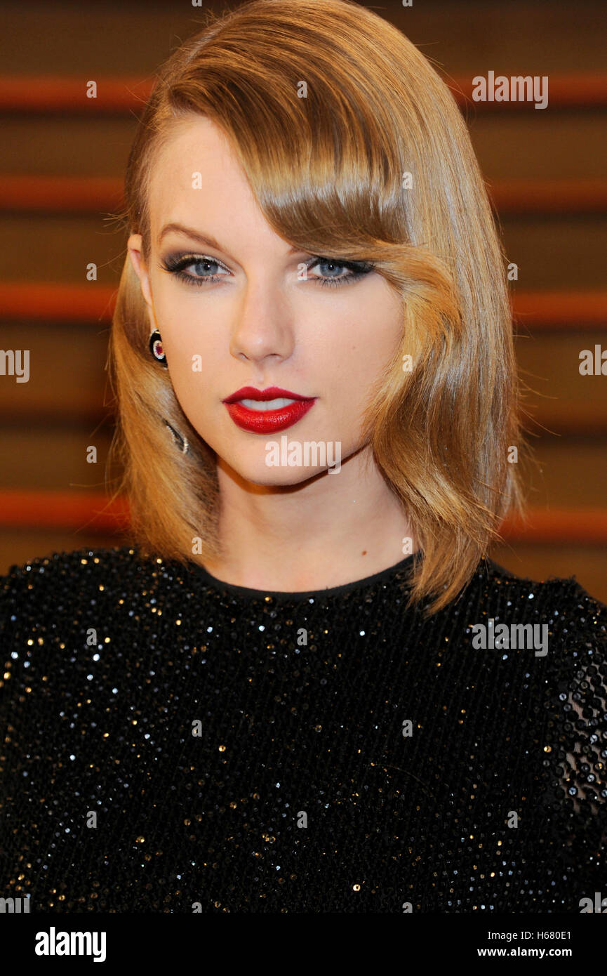 Singer Taylor Swift attends the 2014 Vanity Fair Oscar Party on March 2, 2014 in West Hollywood, California. Stock Photo