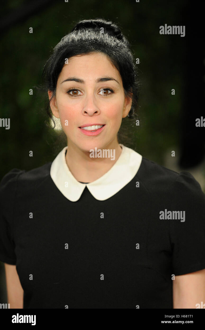 Sarah Silverman arrive for the 2013 Vanity Fair Oscar Party hosted by Graydon Carter at Sunset Tower on February 24, 2013 in West Hollywood, California. Stock Photo