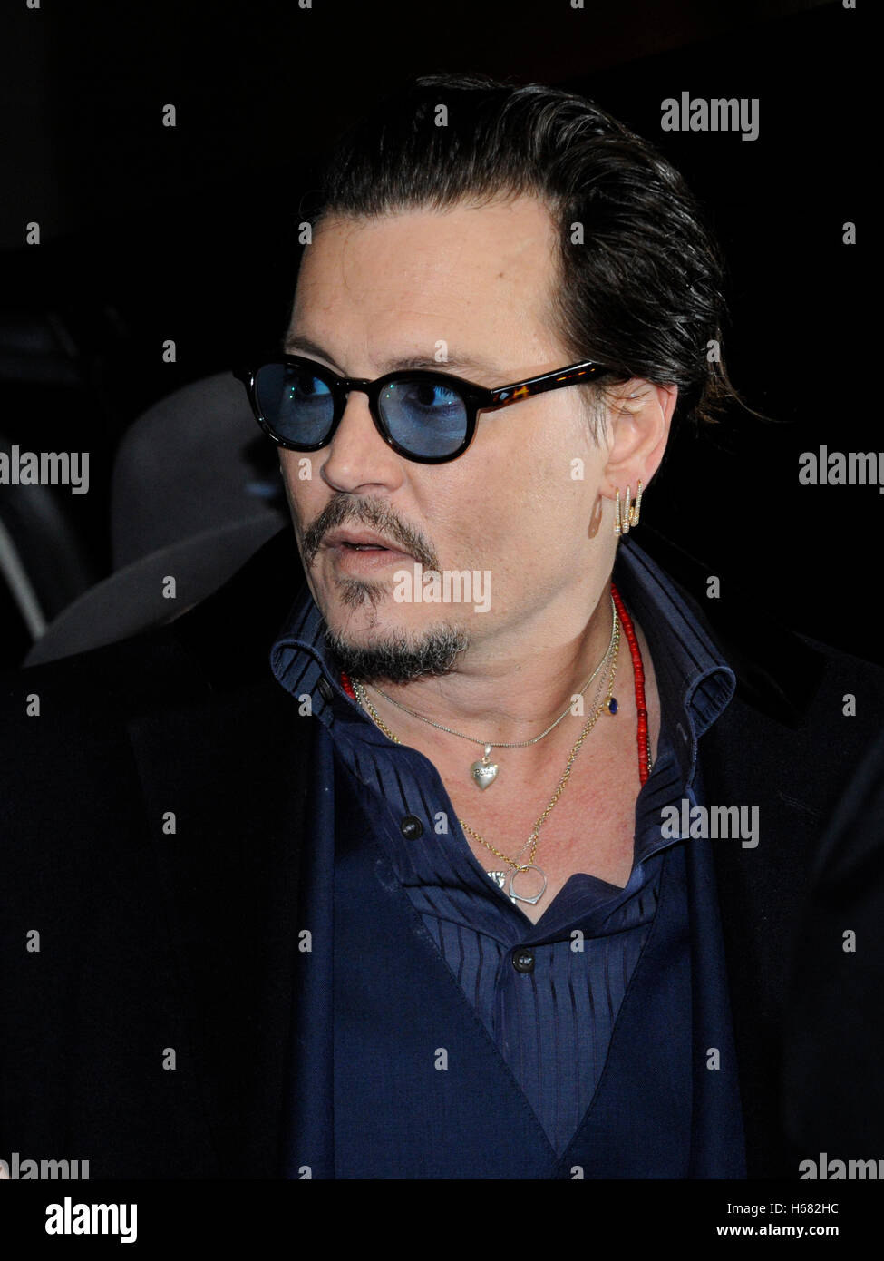 Actor Johnny Depp arrives at the Maltin Modern Master award tribute ...