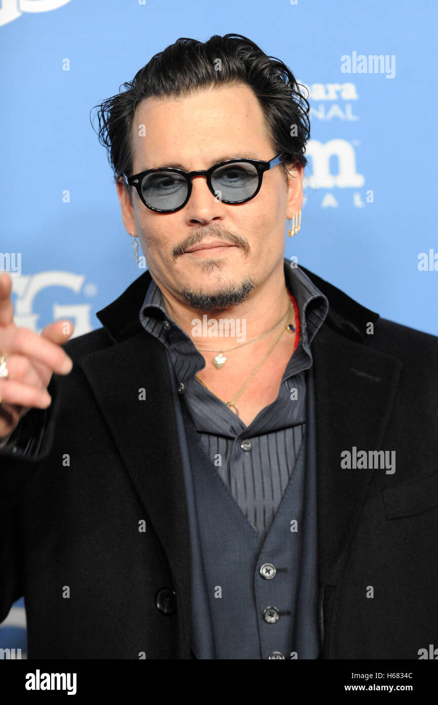 Actor Johnny Depp arrives at the Maltin Modern Master award tribute ...