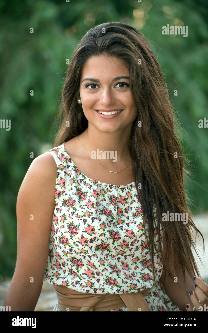 Desempleados Razón tobillo Spanish teenager girl hi-res stock photography and images - Alamy