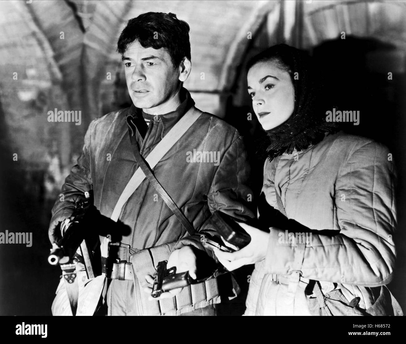 PAUL MUNI, MARGUERITE CHAPMAN, COUNTER-ATTACK, 1945 Stock Photo