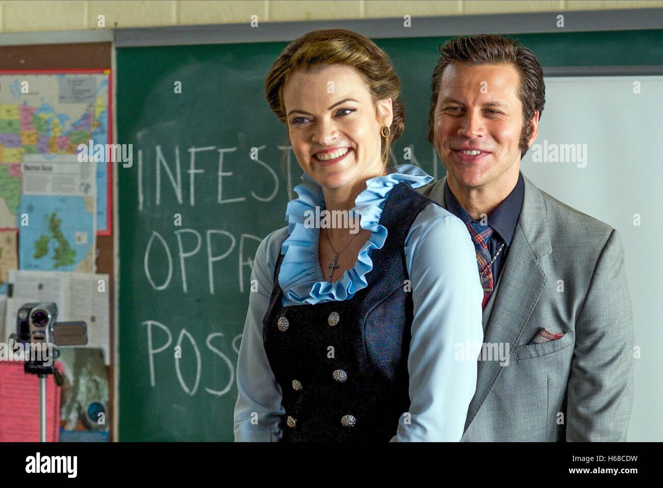 Missi Pyle Hayes Macarthur A Haunted House 2 2014 Stock Photo Alamy
