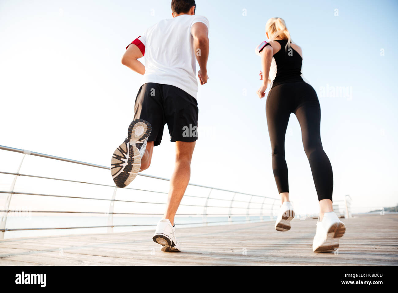 Runner with a view hi-res stock photography and images - Page 32 - Alamy