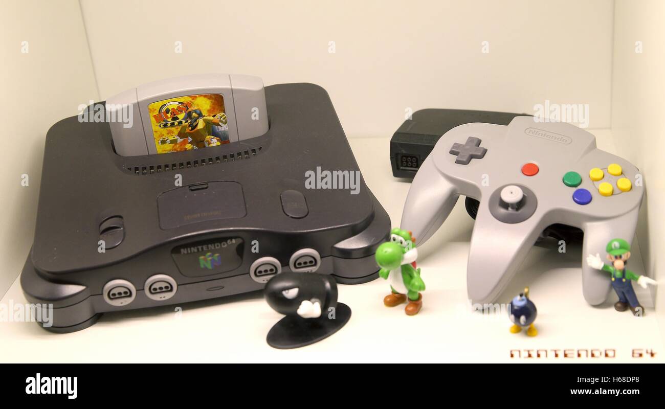 Nintendo 64, gamepad, joystick, dzojstik at Video game console's Museum ...