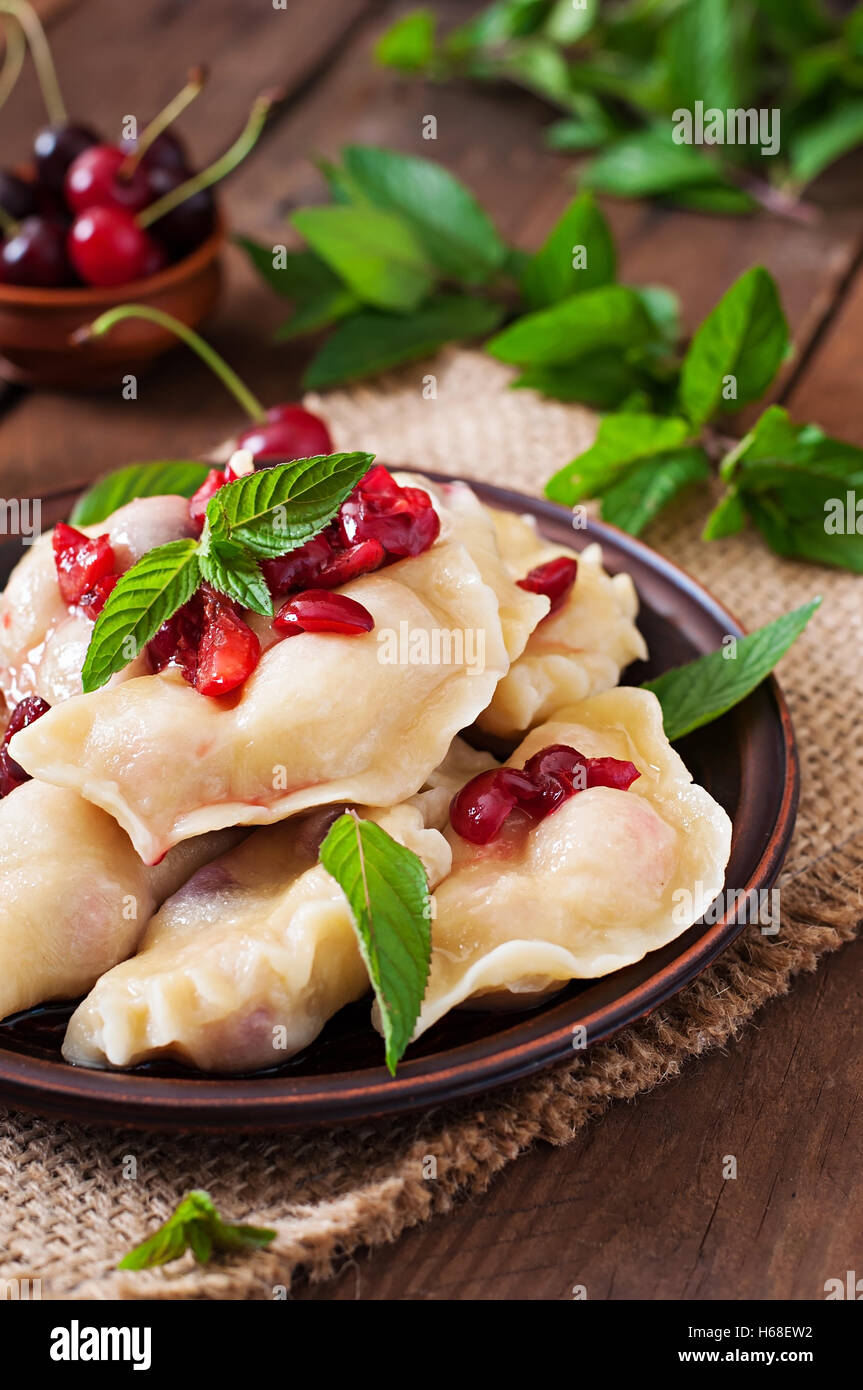 How to cook dumplings with steamed cherries - a delicious recipe How to cook dumplings with steamed cherries - a delicious recipe