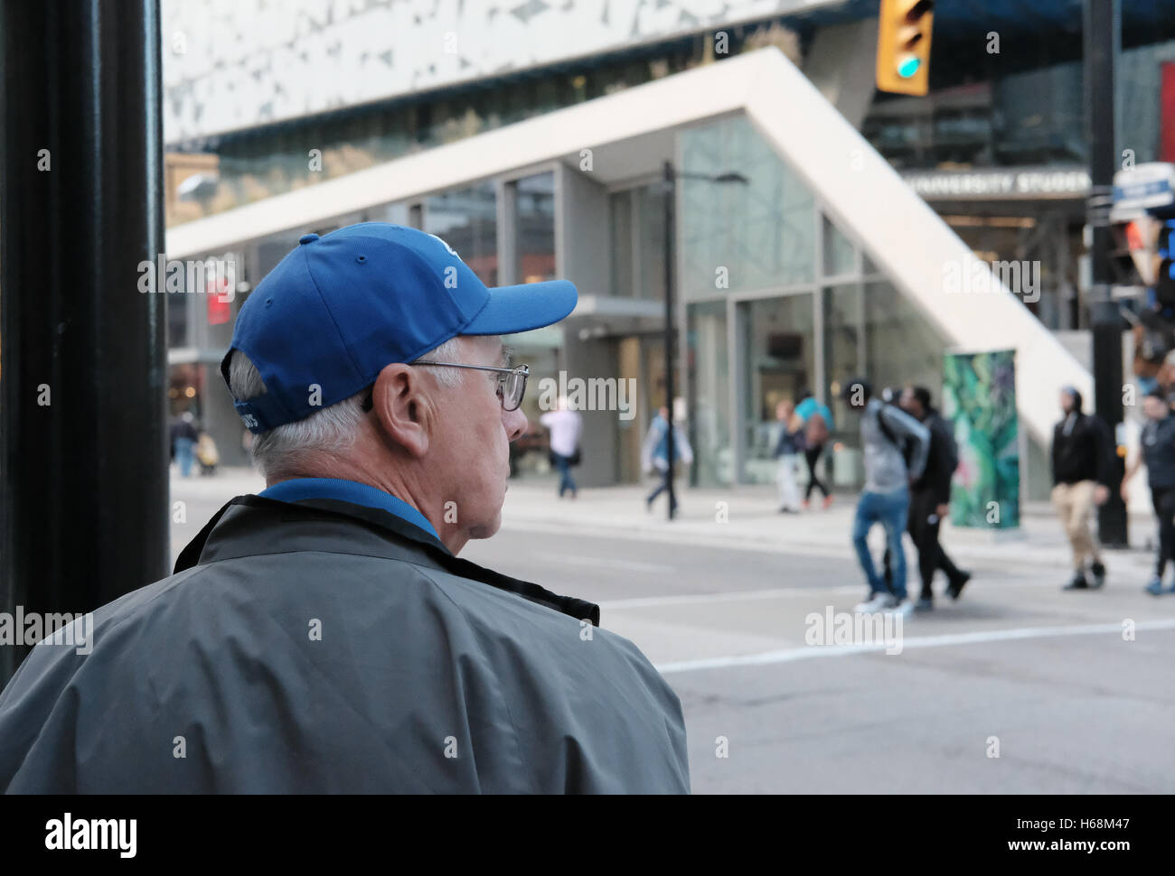 How Does a Senior Cross the Road Walking Speed and Senior Safety How Does a Senior Cross the Road Walking Speed and Senior Safety new foto How Does a Senior Cross the Road Walking Speed and Senior Safety How Does a Senior Cross the Road Walking Speed and Senior Safety new foto