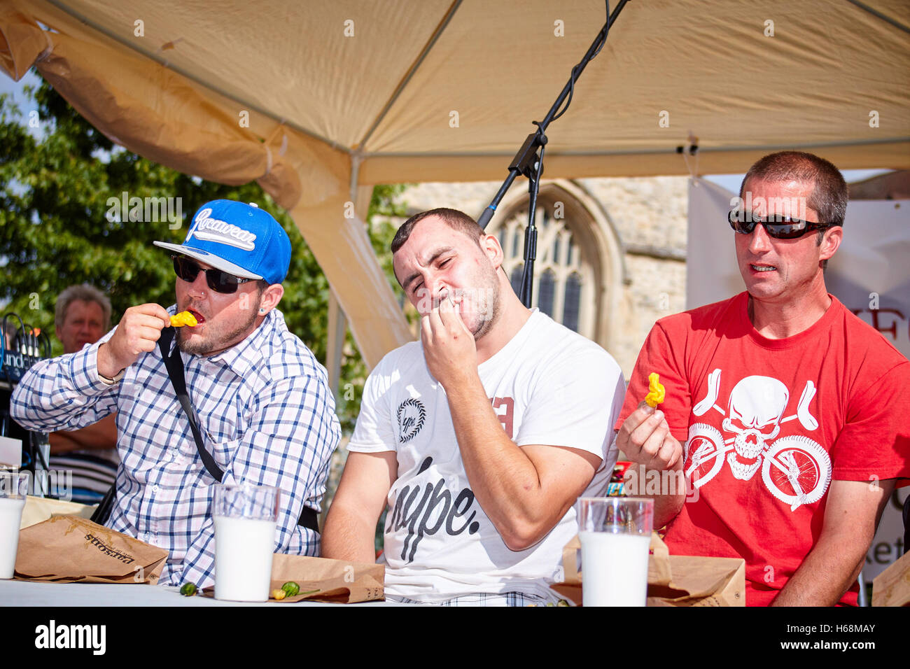 Chilli eating contest at the Oxfordshire Chilli Festival held in Abingdon Stock Photo Alamy