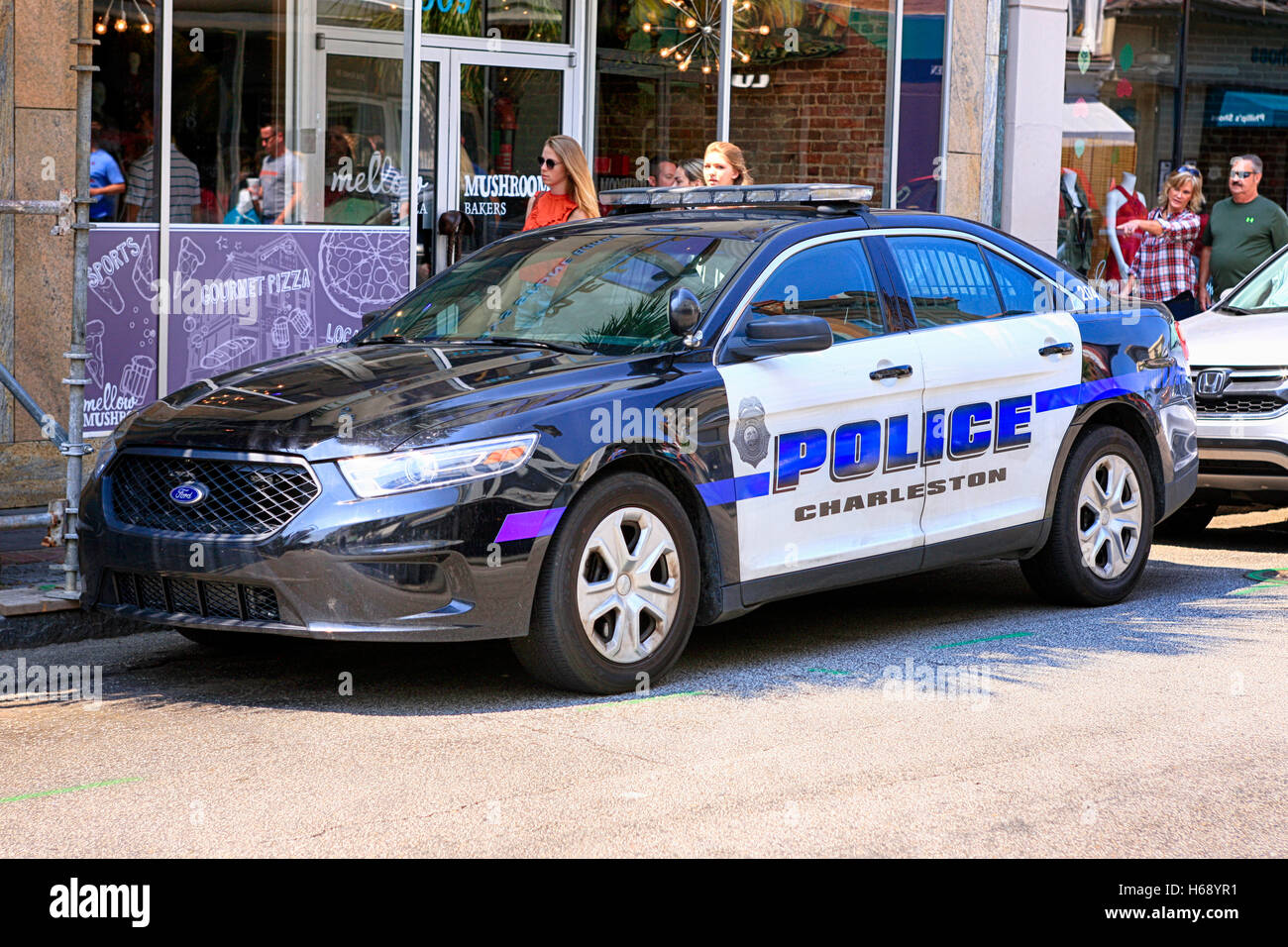 Police cruiser hires stock photography and images Alamy