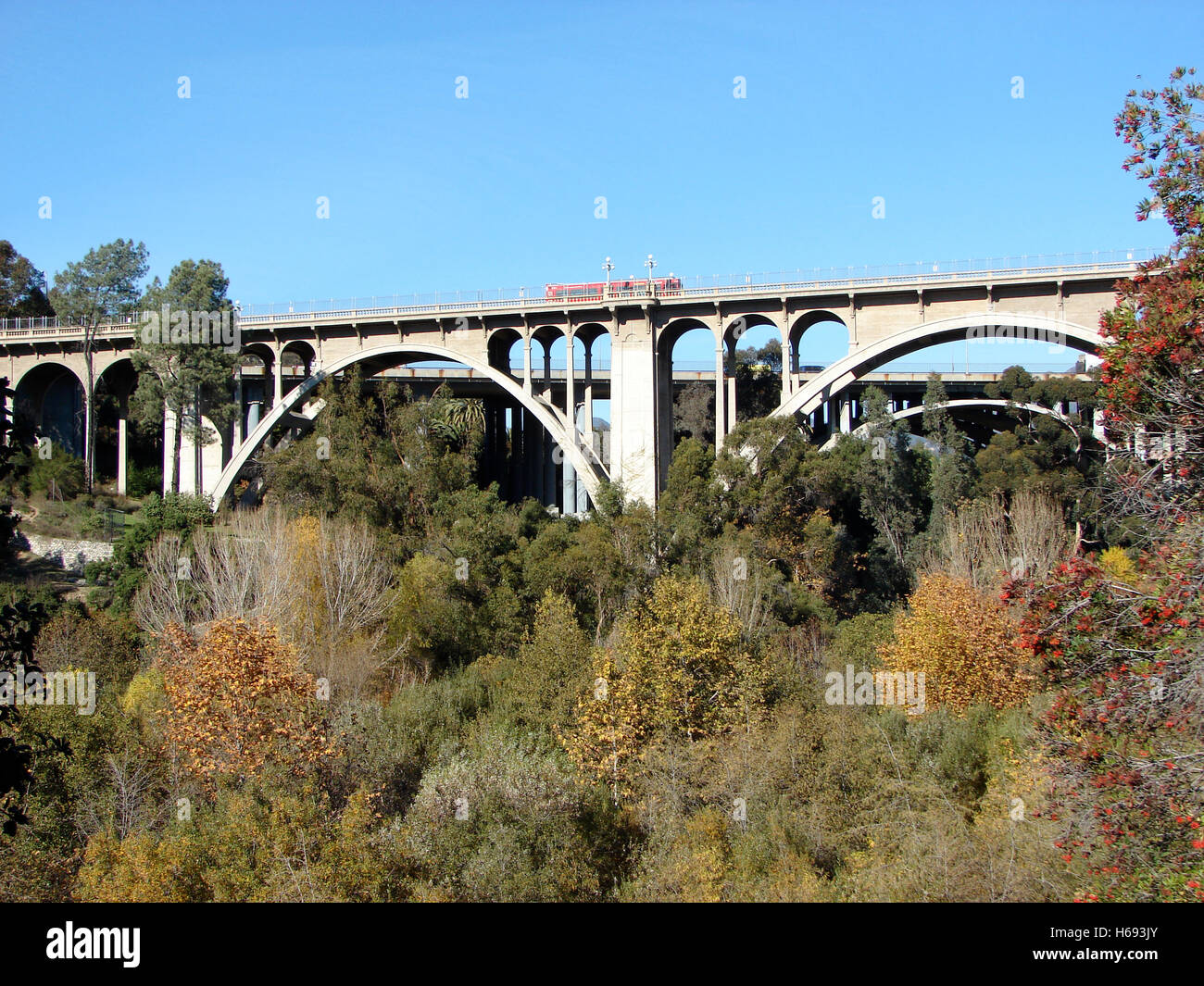 The Colorado Boulevard Bridge in Pasadena, CA Stock Photo Alamy
