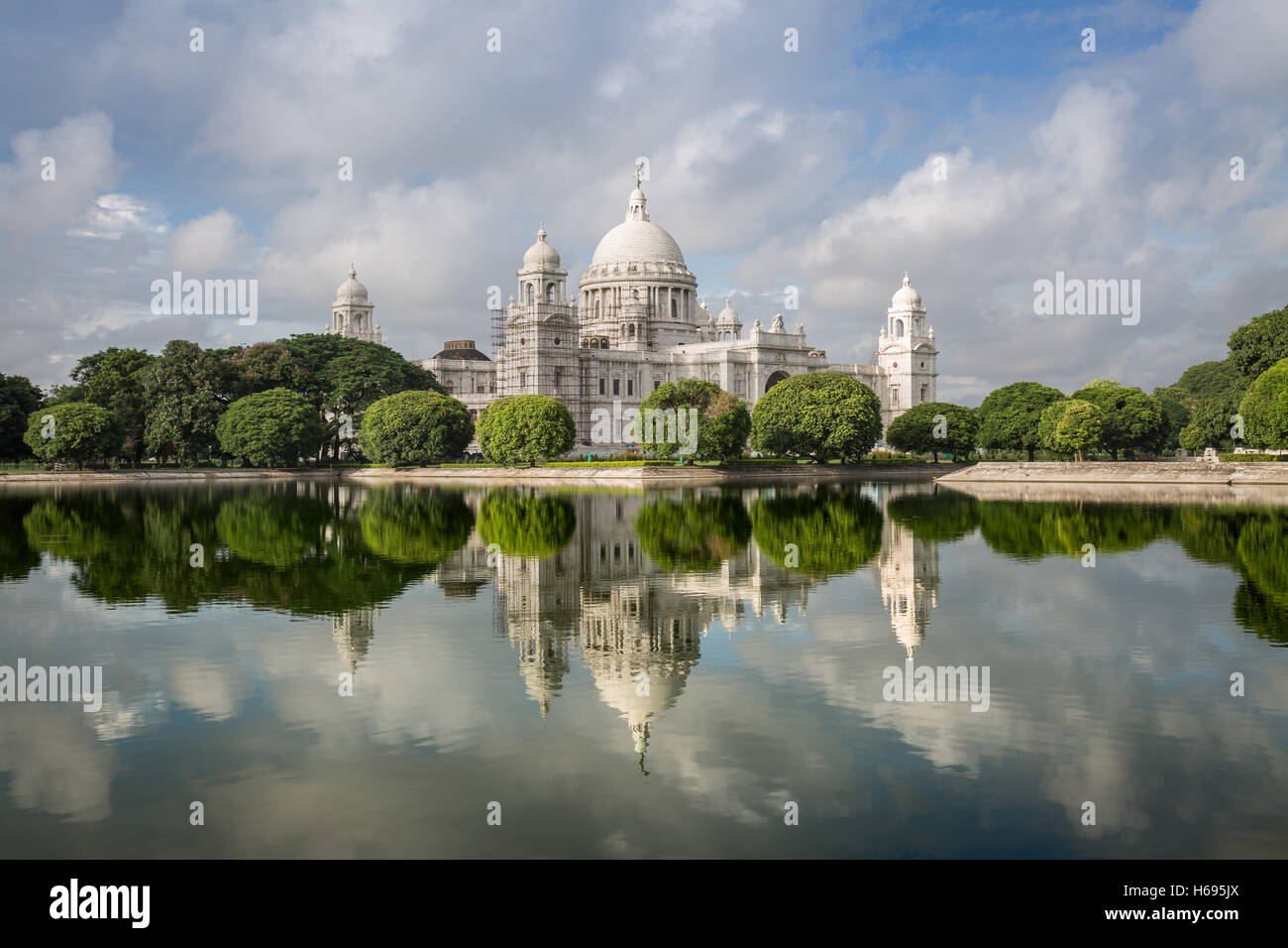 Victoria Memorial architectural monument building museum in Kolkata