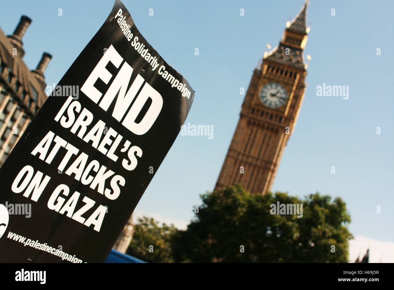 Palestinian solidarity campaign hi-res stock photography and images - Alamy