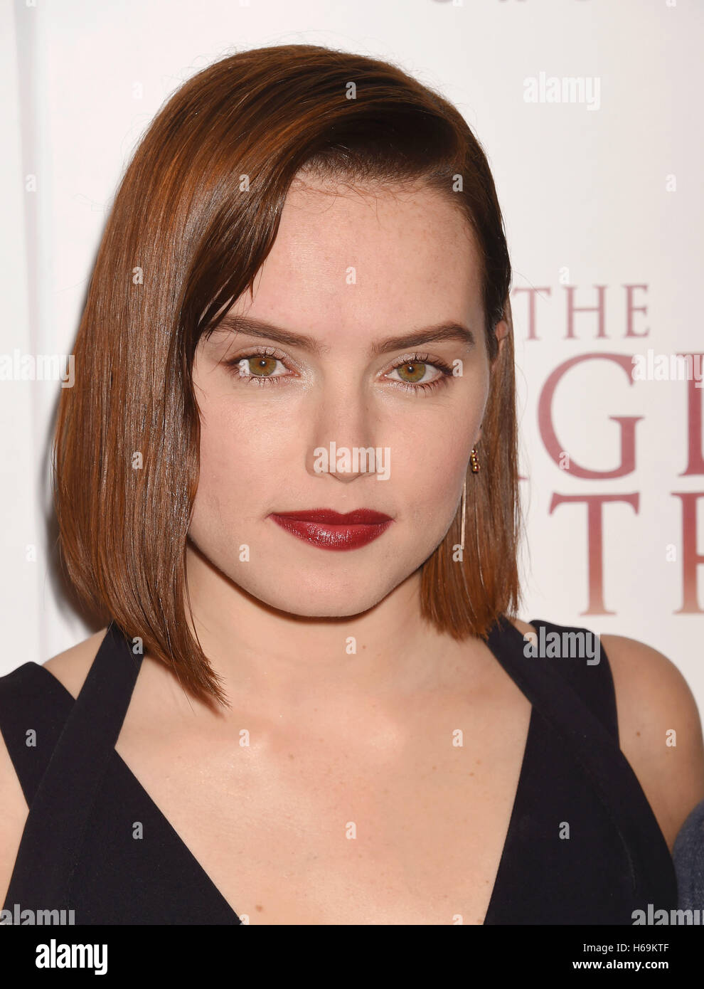 Daisy ridley hires stock photography and images Alamy