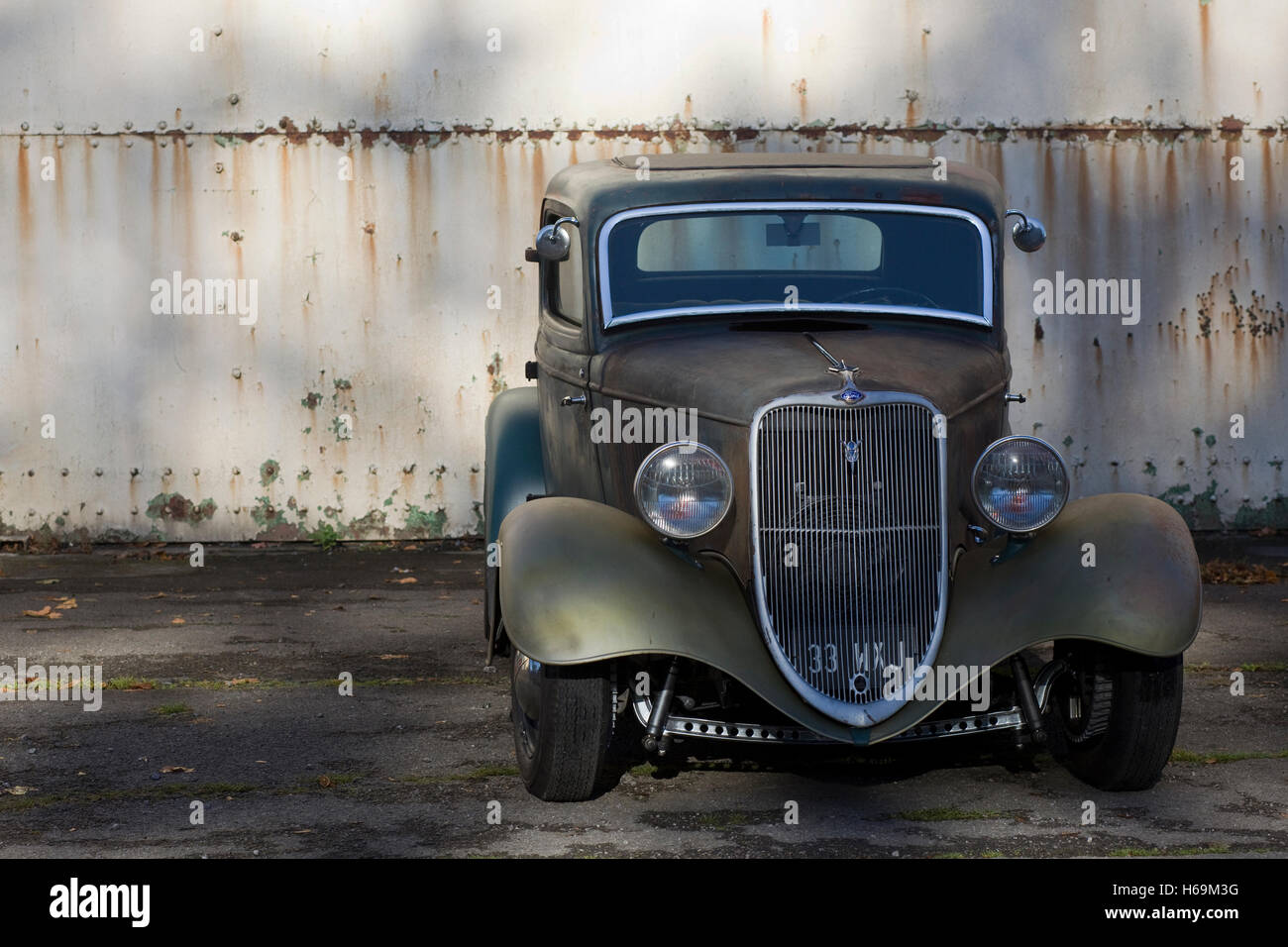 1933 Vintage Ford Car at Bicester Heritage Centre Stock Photo