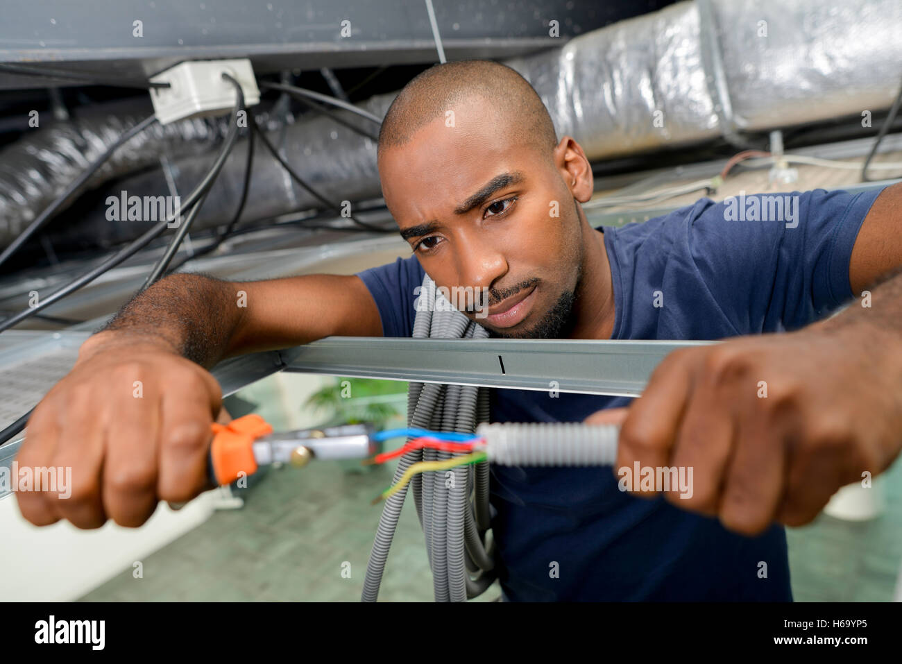 Plastic coating wire hires stock photography and images Alamy