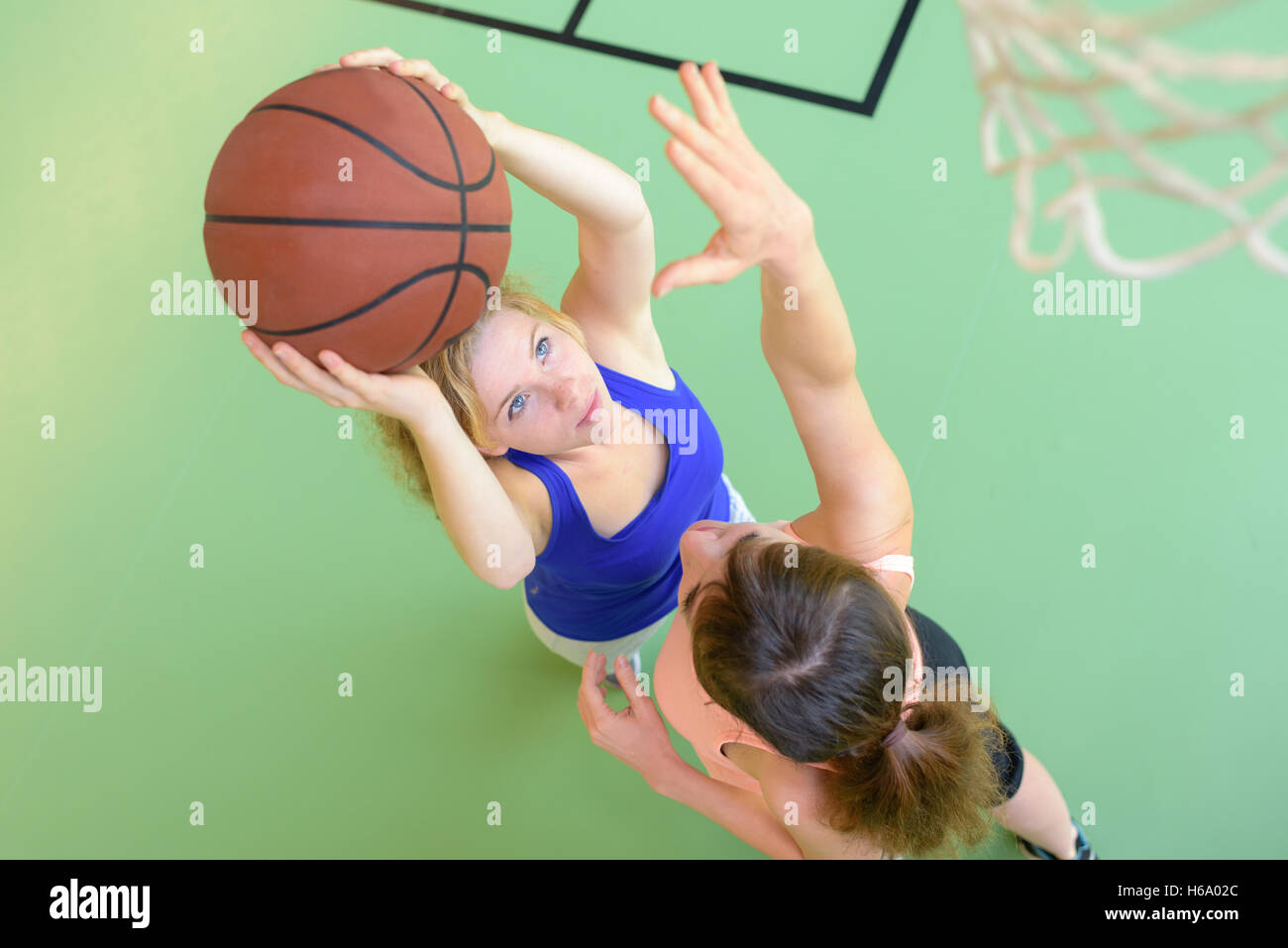 women basketball players Stock Photo Alamy