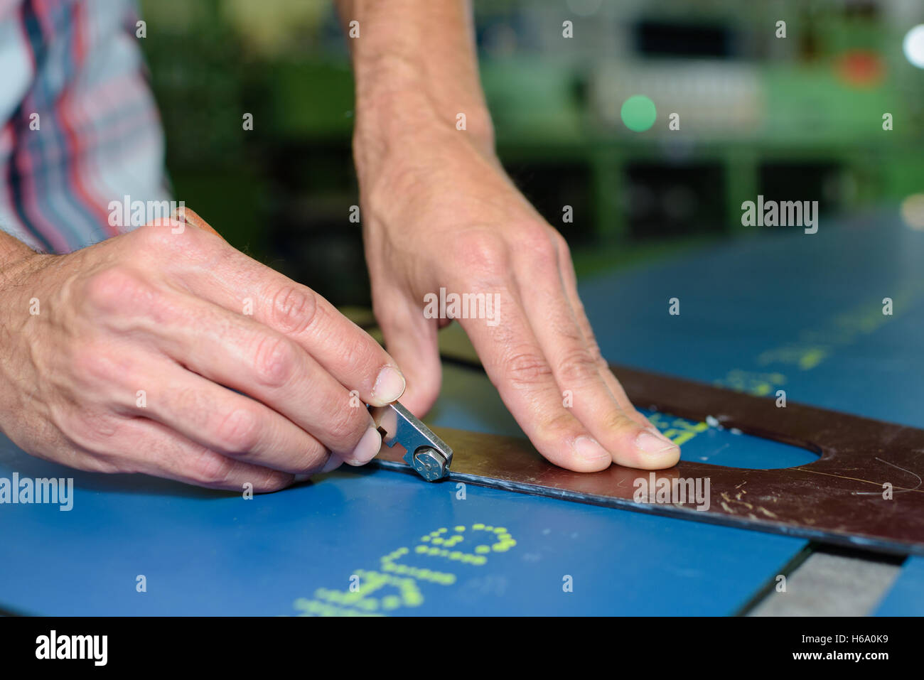 Worker measure hires stock photography and images Alamy
