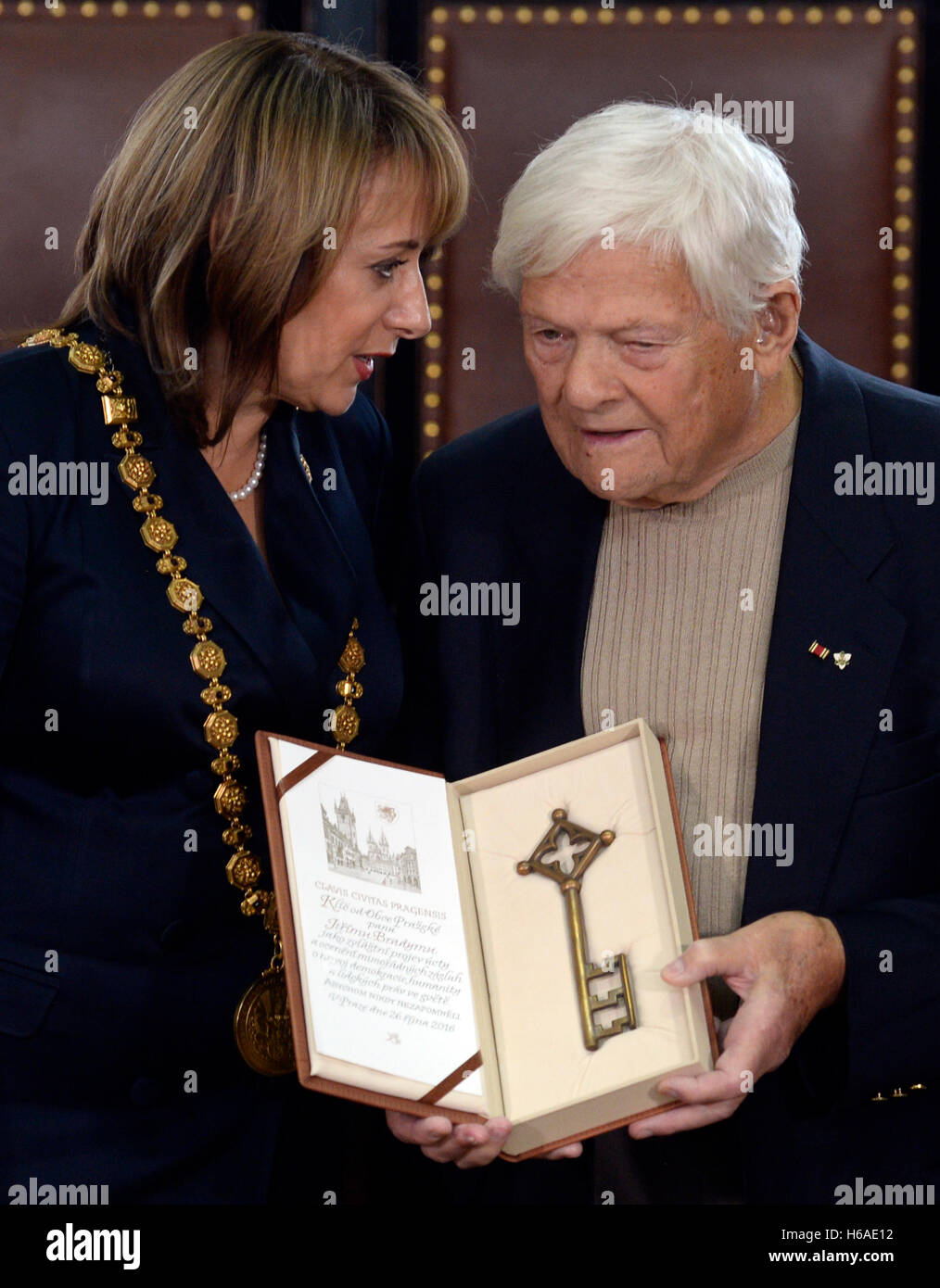 Czech order of masaryk hi-res stock photography and images - Alamy