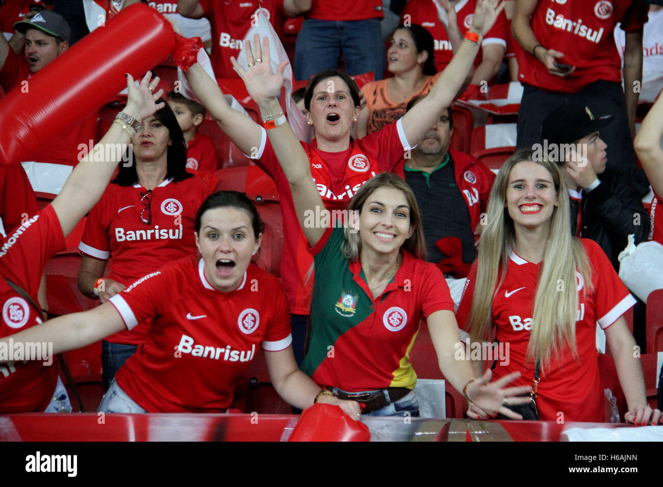 Porto Alegre, Brazil. 26th Oct, 2016. Rio Stadium, Porto Alegre/RS. Credit:  Eldio Suzano/FotoArena/Alamy Live News Stock Photo