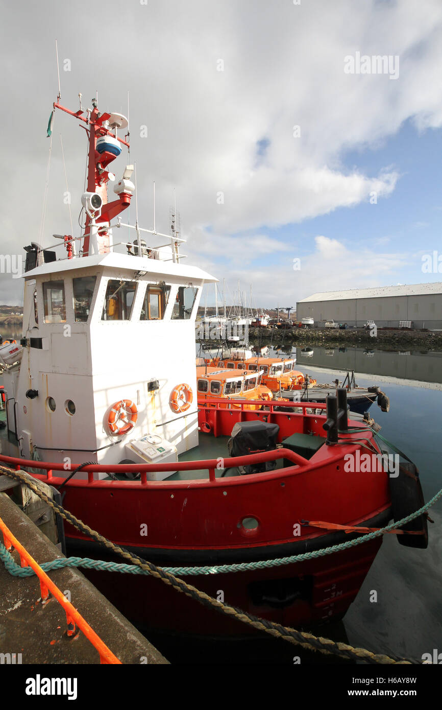 Fire fighting tugs and life boats hires stock photography and images